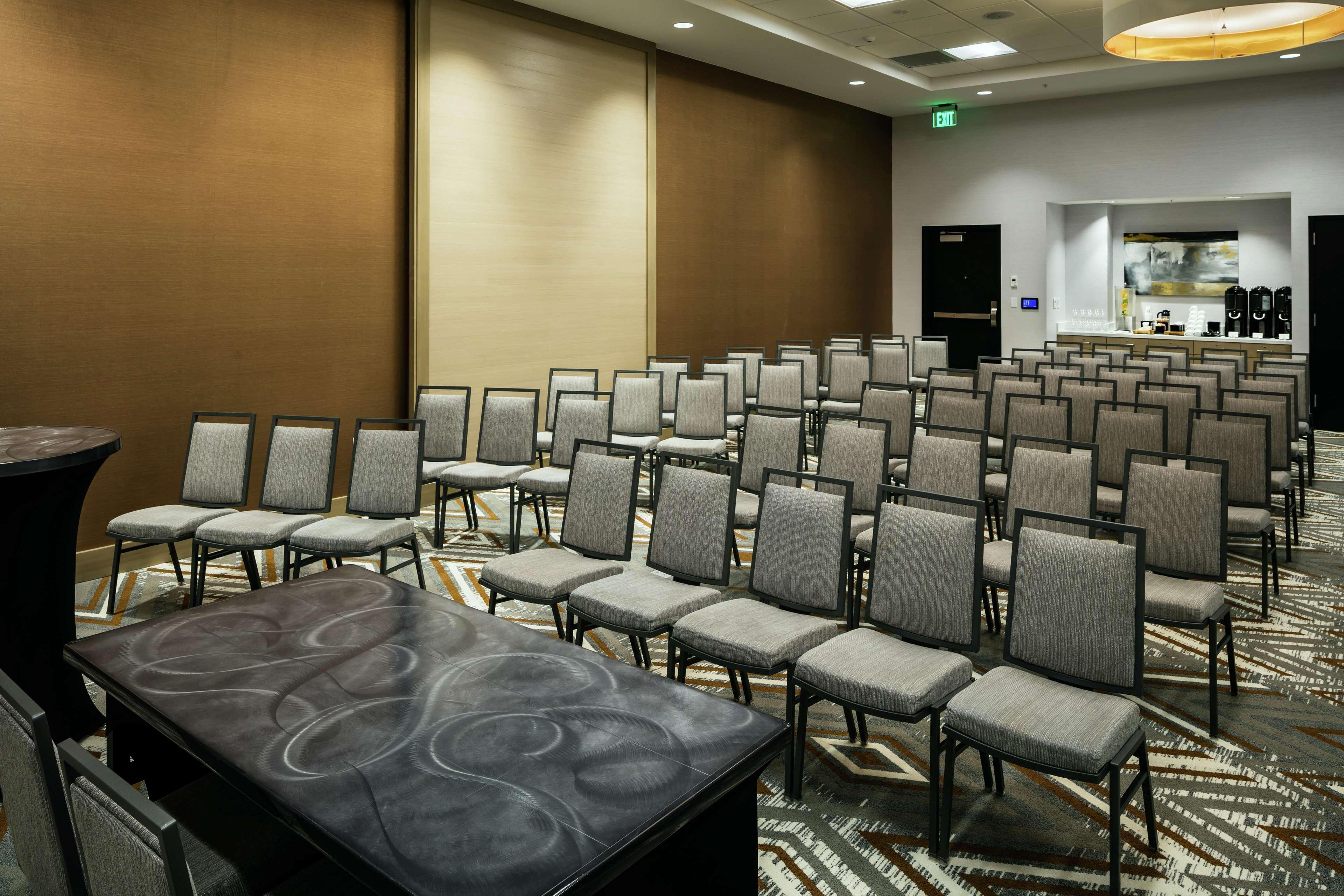 Hilton Garden Inn Seattle Bellevue Downtown, Wa מראה חיצוני תמונה