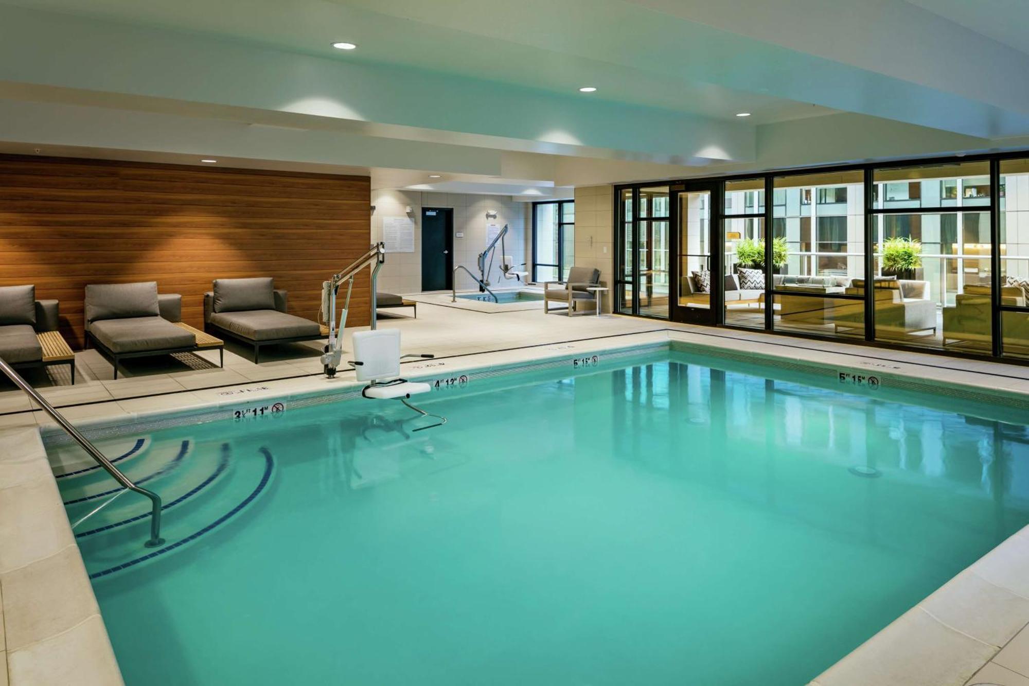 Hilton Garden Inn Seattle Bellevue Downtown, Wa מראה חיצוני תמונה