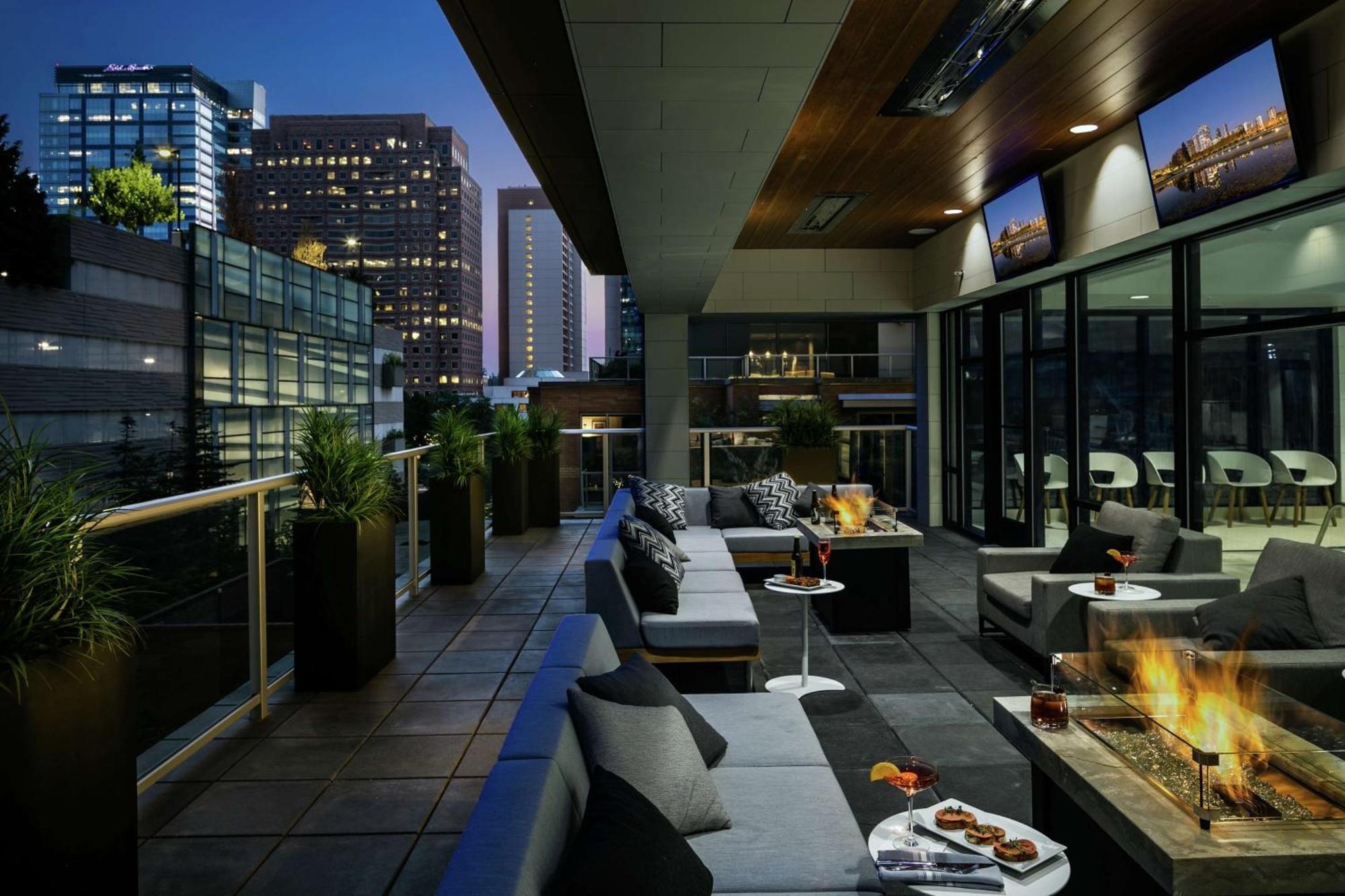 Hilton Garden Inn Seattle Bellevue Downtown, Wa מראה חיצוני תמונה